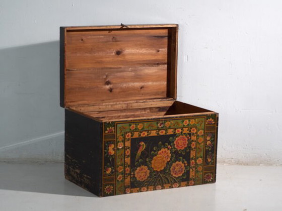 Baúl antiguo pintado en madera de pino – China, circa 1900 – Armarios de almacenamiento, Iron (photo 22 of 40)