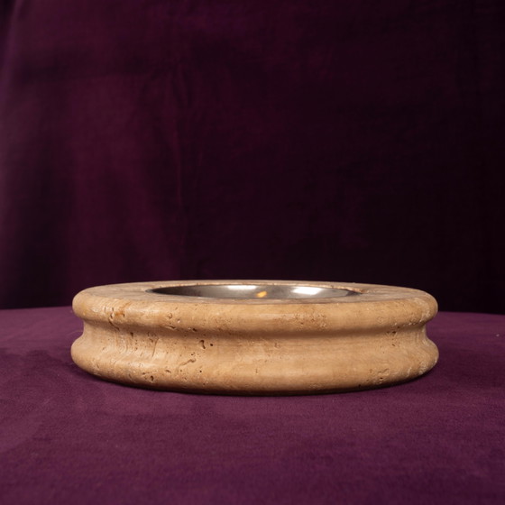 Round Italian Travertine Ashtray with Removable Metal Dish 1970 – Table accessories, Italian Design (photo 10 of 12)