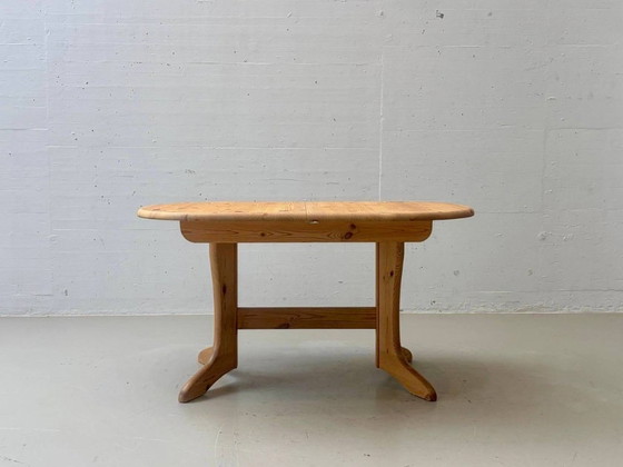Round extendable vintage dining table made of solid pine wood, 1970s (photo 4 of 14)