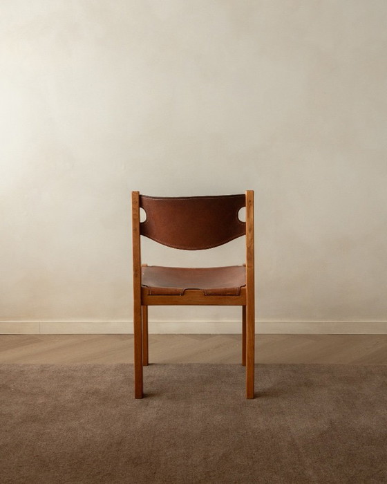 Brutalistische eetkamerstoelen van iepenhout en leer van Maison Regain, jaren 70, set van 4 – Leather (photo 7 of 15)
