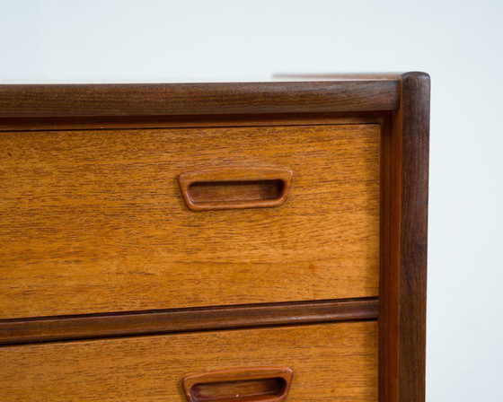 Image 1 of Dressoir van teakhout in Scandinavisch design, fabrikant Bartels