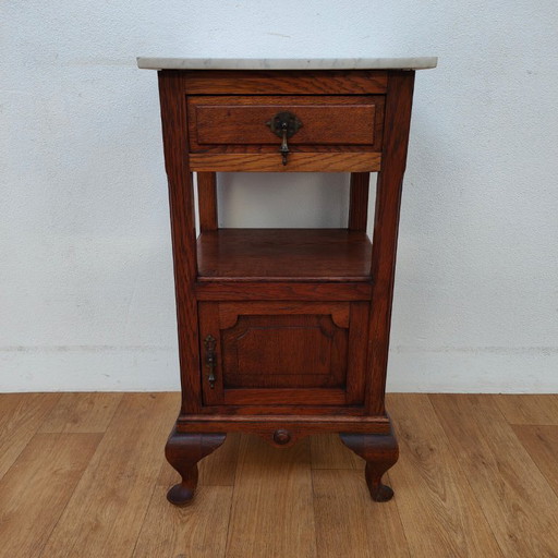 Table de chevet ancienne vintage avec plateau en marbre