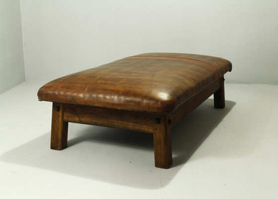 Image 1 of Tavolo da ginnastica in pelle vintage XXL / Daybed