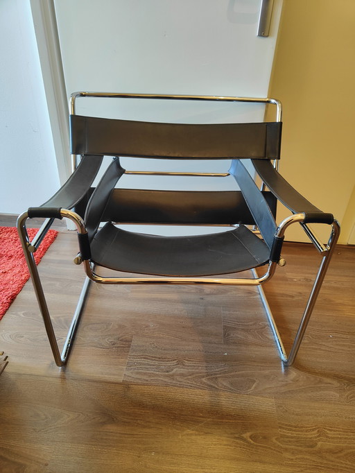 Wassilly Design chair in black Italian leather