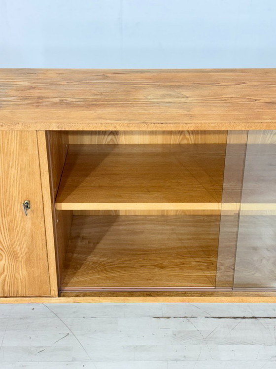 Hellerau Series 602 Sideboard by Franz Ehrlich – Living Room Cabinet – Chest of Drawers – Wood (photo 5 of 13)
