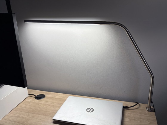 Daylight Slimline 3 Lámpara de Escritorio - LED – Lámparas de mesa, Metal (photo 5 of 12)