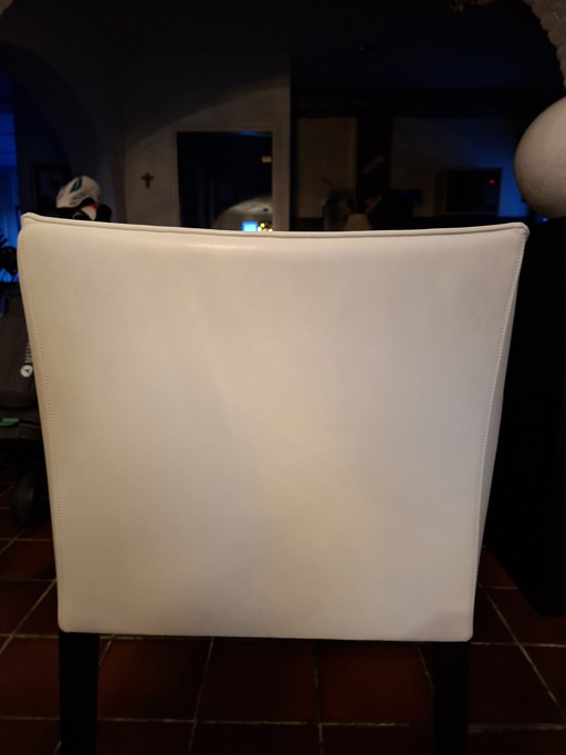 4 nuove sedie Leolux.