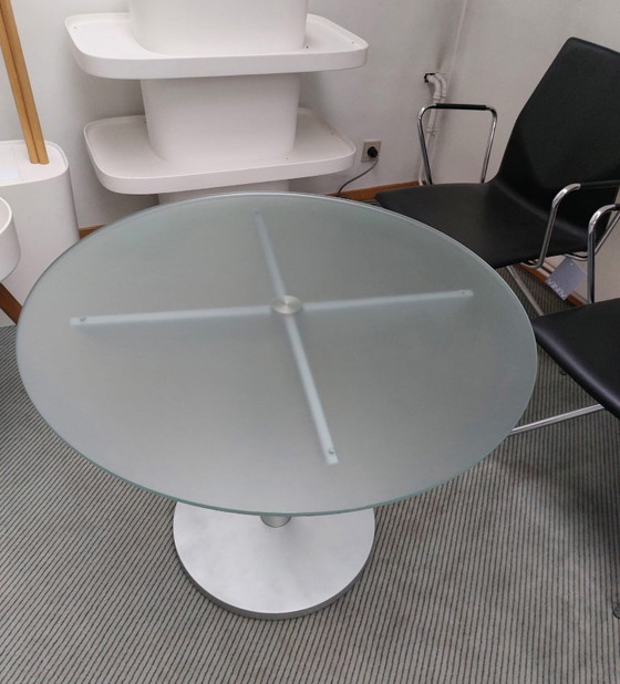 Image 1 of Bijzettafel Up and down van Glas Italia, Ø 80