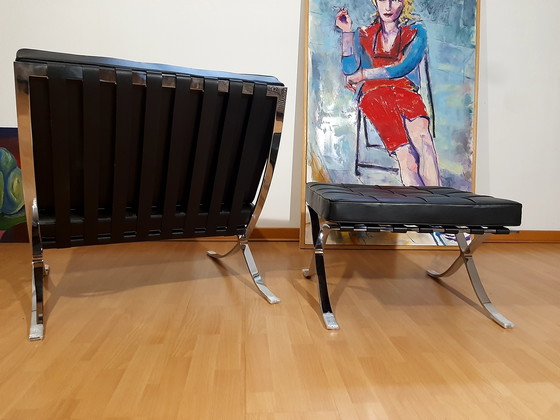 Image 1 of Knoll Set Barcelona New-Never Used Black Leather Design by Ludwig Mies Van Der Rohe and Lilly Reich (1929)