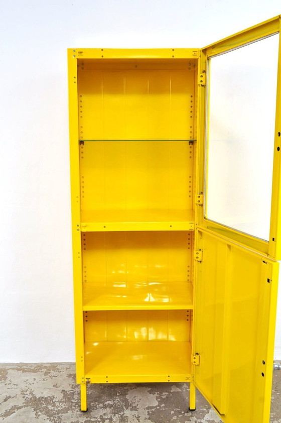 Image 1 of Vintage apothecary cabinet / display cabinet