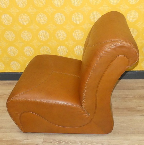 Image 1 of 3 Sitzer Couch Baseball Stil Leder Cognac top Zustand retro vintage 70er Jahre Teil einer GARNITUR modular Sofa Armchair karamel