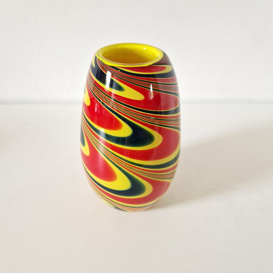 Image 1 of Vaso vintage a volute in vetro soffiato a bocca stile anni '70