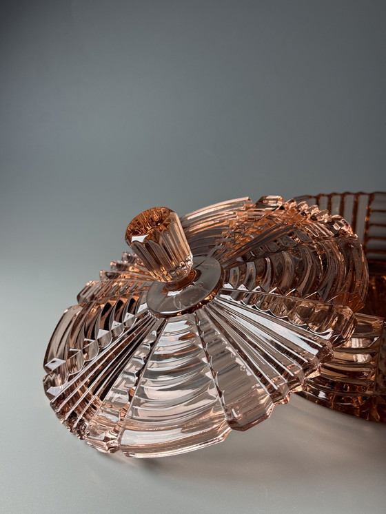 Image 1 of Art Deco Rosaline Bonbonniere / Sieradendoos met deksel - Boheems glas - jaren 30