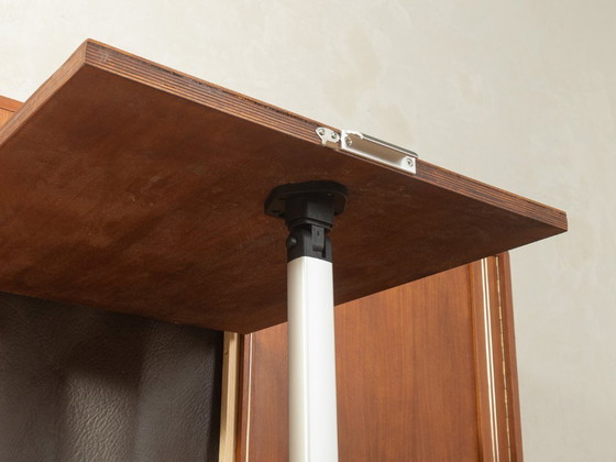 Image 1 of Opklapbed uit de jaren 60 in mid-century stijl
