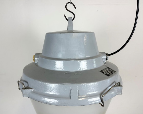 Image 1 of Lampada a sospensione industriale in alluminio pressofuso grigio, anni '80