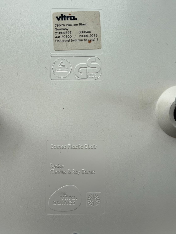 Image 1 of Vitra Eames DSR Stuhl