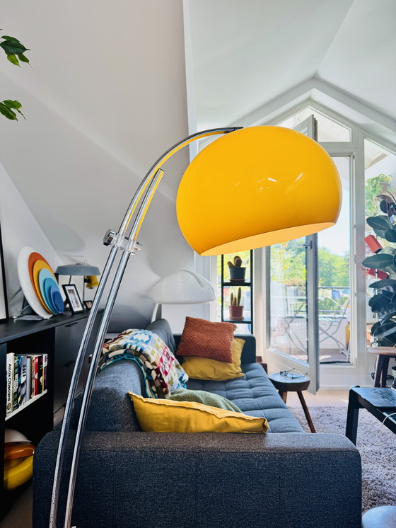 Image 1 of Vintage German Arc Floor Lamp with Telescopic Structure – Space Age 70s Mid-Century Modern UFO Light – Guzzini Era