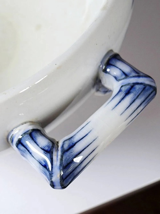 Sarreguemines Carmen fine earthenware soup tureen, blue decoration, 19th-20th century, Crockery, Porcelain (photo 9 of 12)