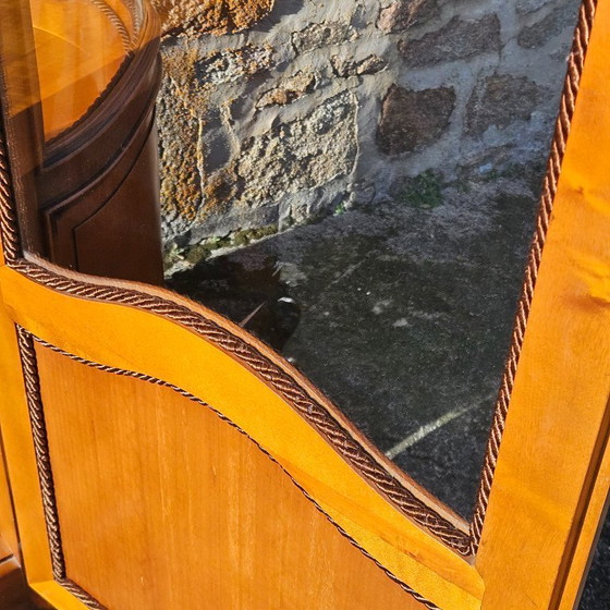 Image 1 of Franse vintage glazen vitrinekast - Kersenhouten vitrine - Louis XV-stijl - jaren 70