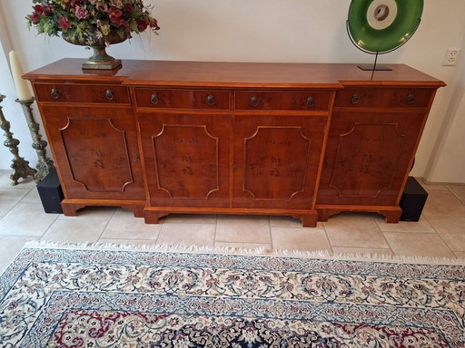 Bella credenza in legno