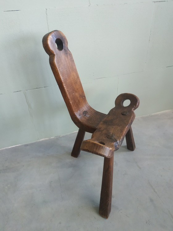 Image 1 of Brutalist Spaanse driepoot Kruk/Stoel