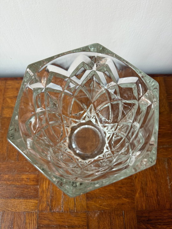 Image 1 of Clear vase made of cut glass