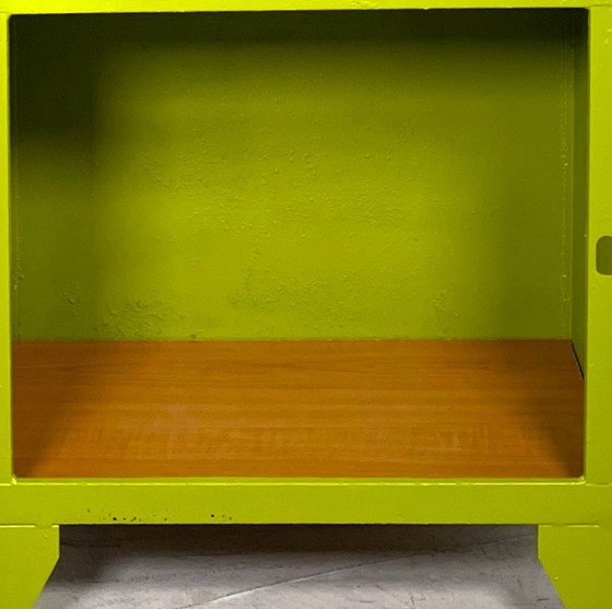 Image 1 of Vetrina da dottore vintage, verde ridisegnata