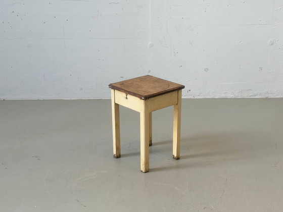 Vintage kruk met opbergruimte, circa jaren 1940/50. – Bijzettafels, Wood (photo 13 of 13)