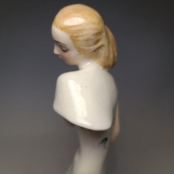 Goldscheider - Claire Weiss - Skulptur, Art Deco Dame im langen Kleid - 28,5 cm - Porzellan (photo 31 of 35)