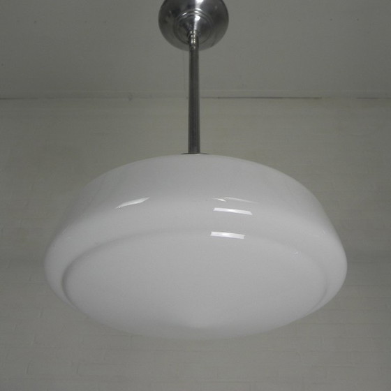 Image 1 of Lampada a sospensione Art Déco con paralume in vetro bianco, anni '30