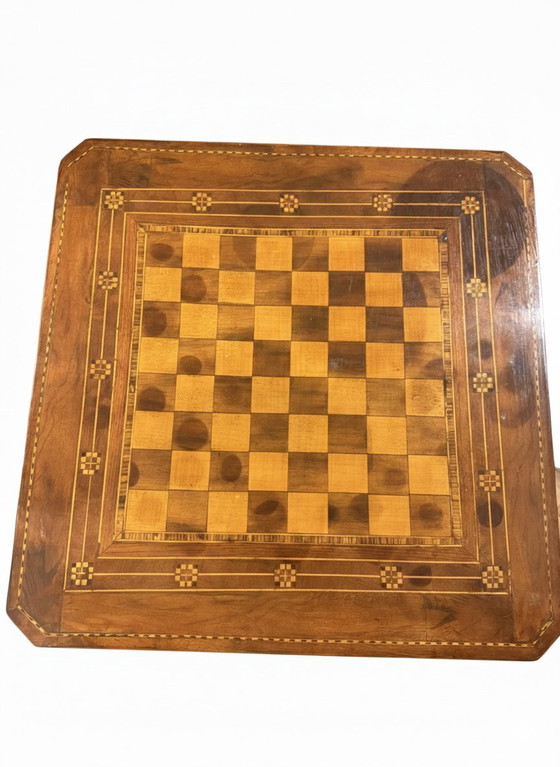Image 1 of Table d'échecs vintage en bois incrusté - Projet de restauration rare