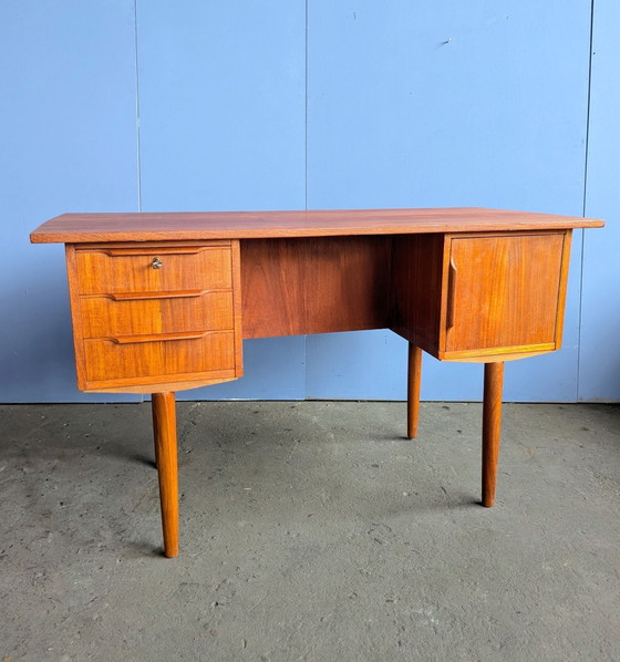 Scrivanie danese vintage in teak autoportante, anni '60, Legno, Marrone (foto 3 di 15)