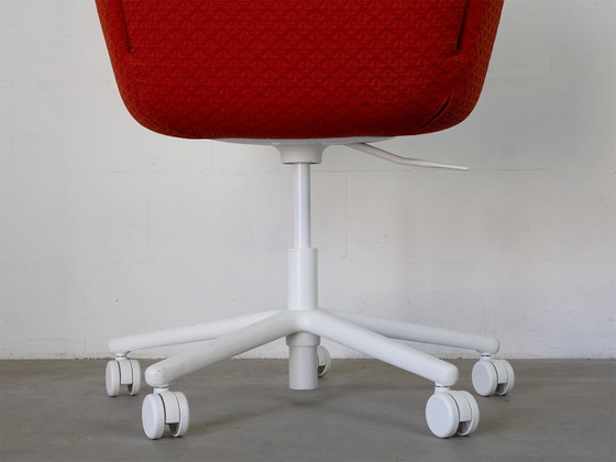 Haworth Poppy office chair, Patricia Urquiola – Swivel chairs, Plastic (photo 5 of 6)