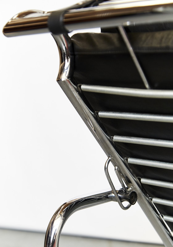 Image 1 of Gabriele Mucchi "Genni" Chaiselongue & Ottomane voor Zanotta