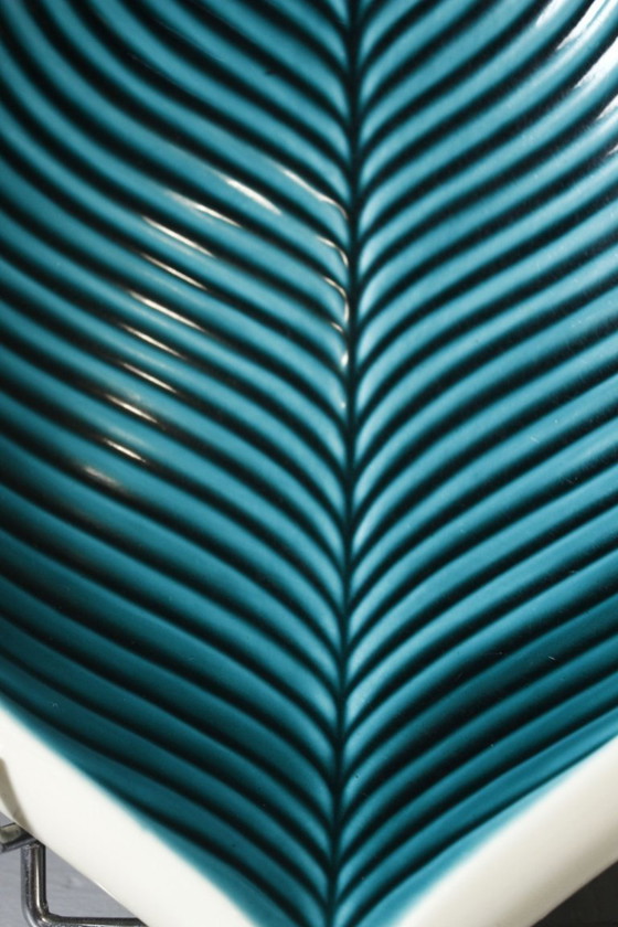 Image 1 of Verceram France - Large fruit bowl in the shape of a leaf, 1950s design