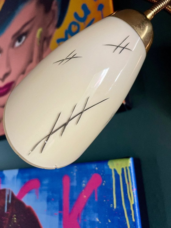 Image 1 of Rarità! Lampada a sacchetto originale degli anni '50 con paralumi in vetro, lampada da parete di metà secolo flessibile