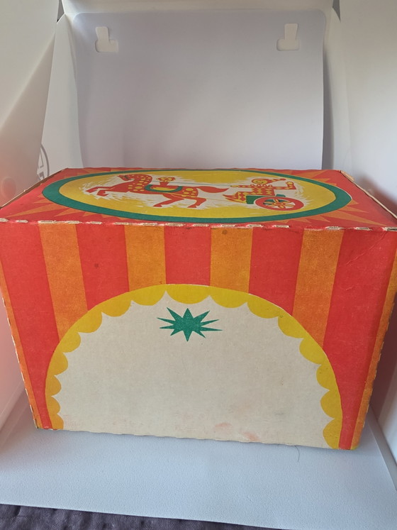 Juguete antiguo de hojalata de cuerda con forma de carruaje de caballos y payaso de la URSS, con caja - (photo 4 of 10)