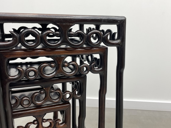 Image 1 of Chinese Huanghuali houten nest tafels circa 1900