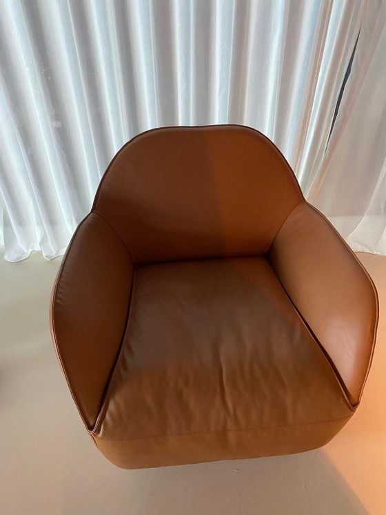 Image 1 of Set van twee design Hülsta  fauteuils in cognackleurig leder