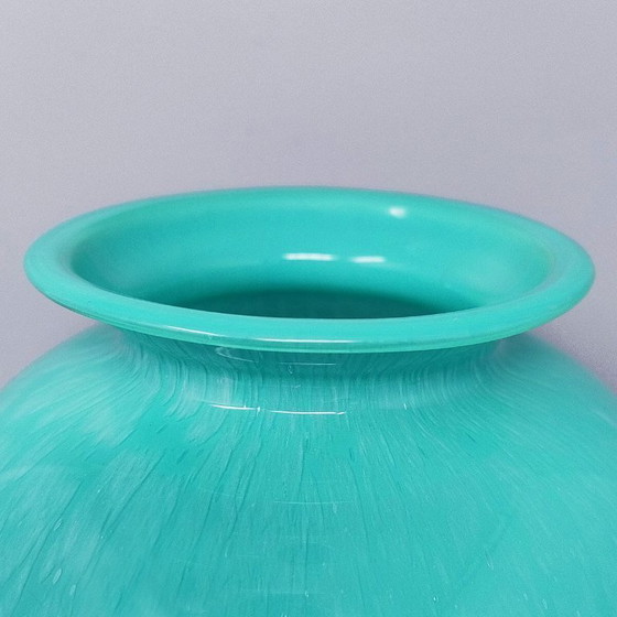 Image 1 of Exquisite, handgefertigte Murano-Vase aus den 1970er Jahren von V.A.M. aus Muranoglas. Hergestellt in Italien.