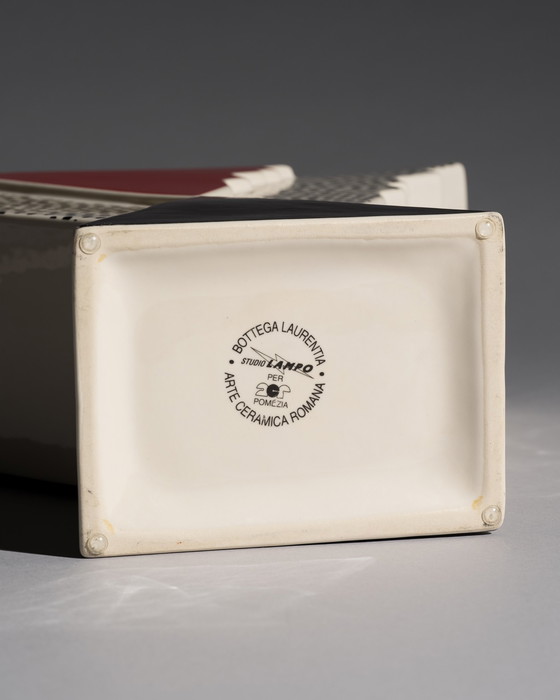 Image 1 of Ambrogio Pozzi Vaso postmoderno Arte Ceramica Romana 1987 Memphis Era Museal