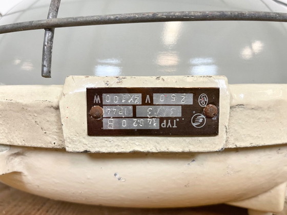 Image 1 of Lampada da parete o da soffitto industriale in ghisa, anni '70