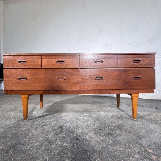 Brits Teak Dressoir, jaren 60 – Wood (photo 2 of 13)