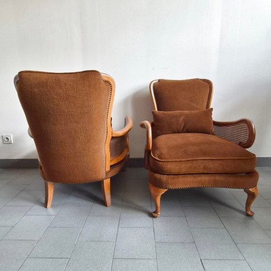 Image 1 of COPPIA DI POLTRONE BERGERE VINTAGE DEI PRIMI DEL XX SECOLO IN RATTAN E LEGNO, SUPERBAMENTE CURVE