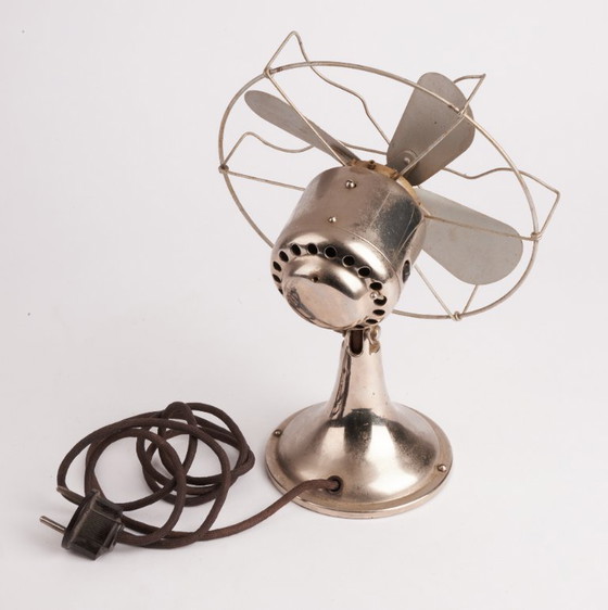 Image 1 of Antieke vintage ventilator, circa jaren 20