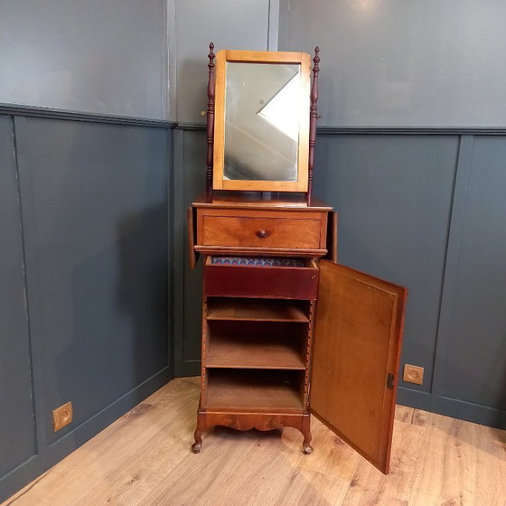 Image 1 of Muebles antiguos para baño/afeitado