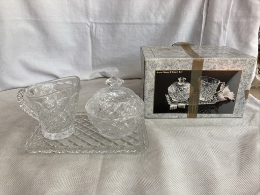 Ensemble plateau sucrier et Pot à Lait en cristal 