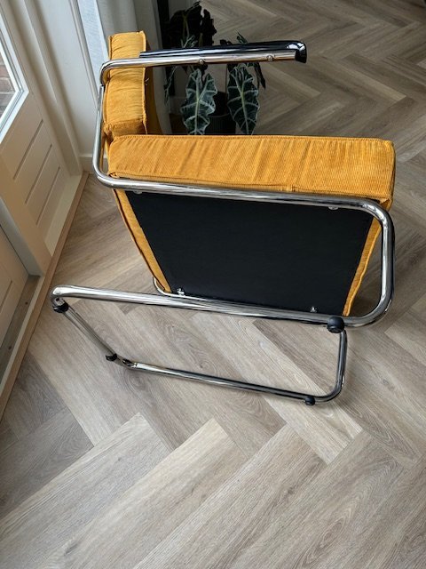 Image 1 of Pure Ridge Rib - Poltrona di design in tessuto a coste