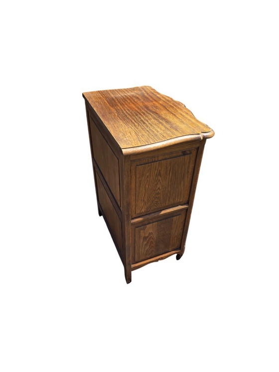 Small Louis XV style bedside table in oak – niche and 3 drawers – Nightstands, Wood (photo 5 of 5)