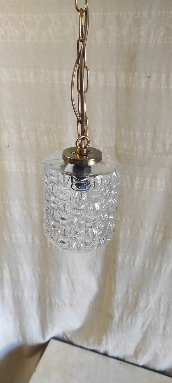 Image 1 of Hanglamp van glas en verguld metaal - midden 20e eeuw